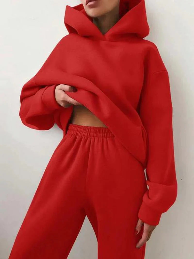 Stay Cozy, Stay Stylish β The Ultimate Two-Piece Tracksuit Set